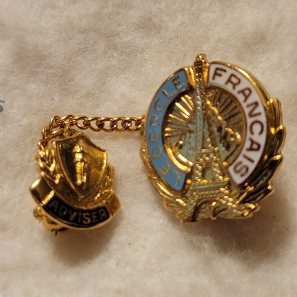 Vintage Le Cercle Francais‎ Pin Tie Tack French Club Eiffel Tower Adviser Pin